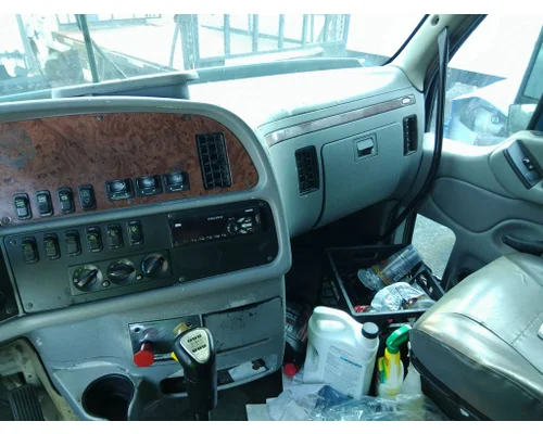 PETERBILT 387 CAB