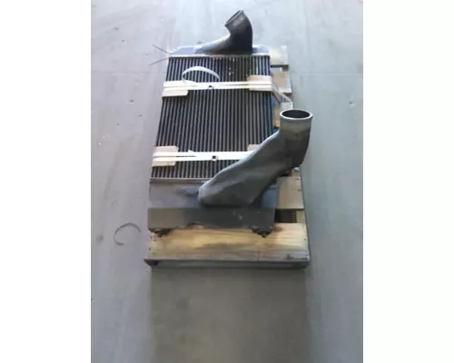 PETERBILT 387 CHARGE AIR COOLER (ATAAC)