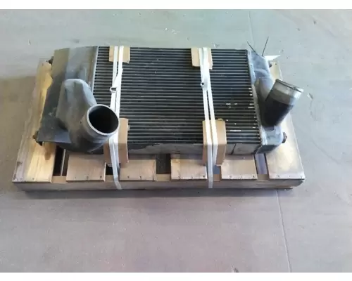 PETERBILT 387 CHARGE AIR COOLER (ATAAC)