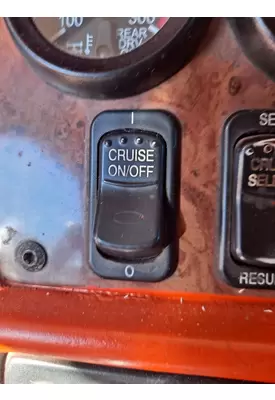 PETERBILT 387 CRUISE CONTROL SWITCH