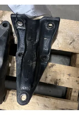 PETERBILT 387 Cab Mount 119