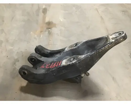 PETERBILT 387 Cab Mount 119