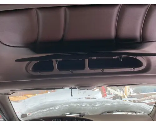 PETERBILT 387 Cab Mount