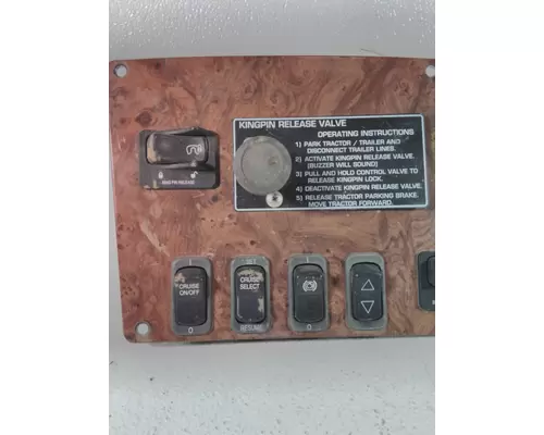 PETERBILT 387 DASH PANEL