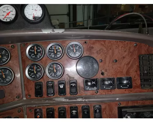 PETERBILT 387 DASH PANEL