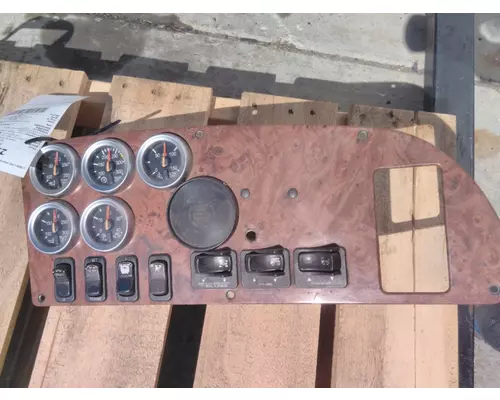 PETERBILT 387 DASH PANEL