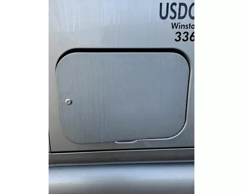 PETERBILT 387 DOOR, COMPARTMENT