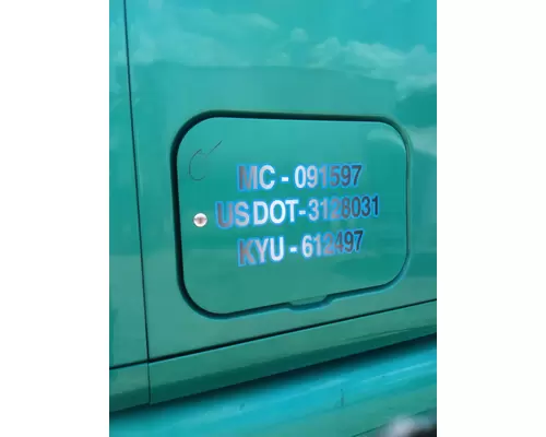 PETERBILT 387 DOOR, COMPARTMENT