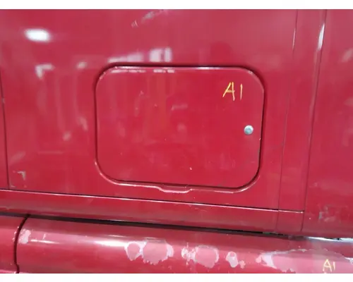 PETERBILT 387 DOOR, COMPARTMENT