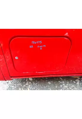 PETERBILT 387 DOOR, COMPARTMENT