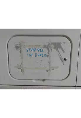 PETERBILT 387 DOOR, COMPARTMENT