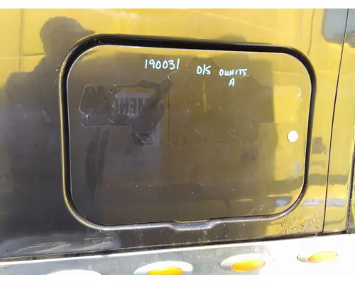 PETERBILT 387 DOOR, COMPARTMENT