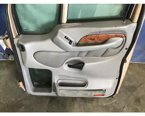 PETERBILT 387 DOOR ASSEMBLY, FRONT