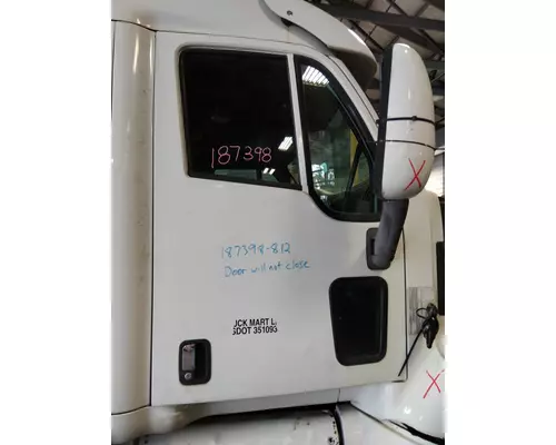 PETERBILT 387 DOOR ASSEMBLY, FRONT