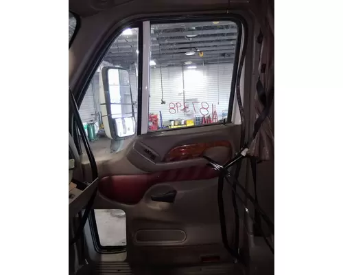 PETERBILT 387 DOOR ASSEMBLY, FRONT