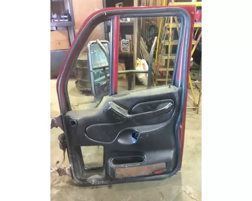 PETERBILT 387 DOOR ASSEMBLY, FRONT