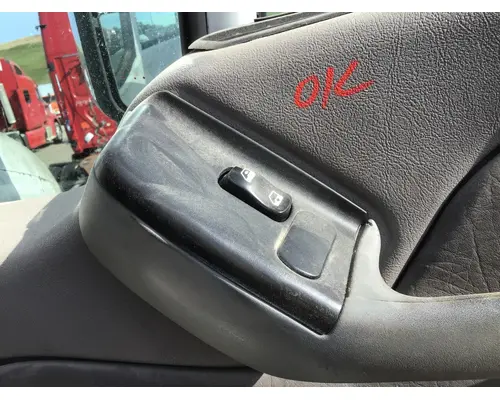 PETERBILT 387 DOOR ELECTRICAL SWITCH