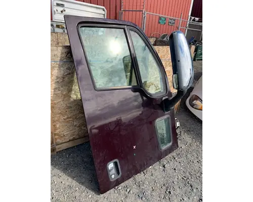 PETERBILT 387 DOOR-FRONT