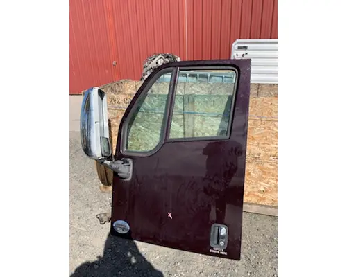 PETERBILT 387 DOOR-FRONT