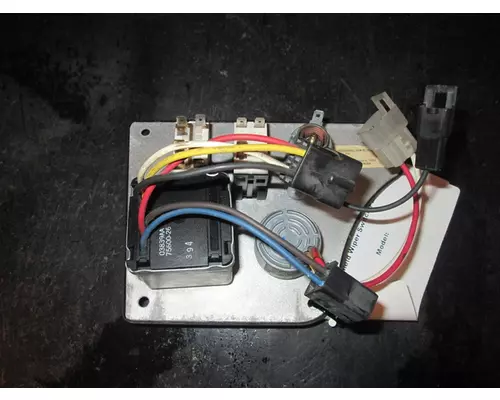 PETERBILT 387 Dash  Console Switch
