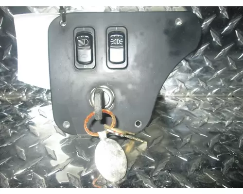 PETERBILT 387 Dash  Console Switch