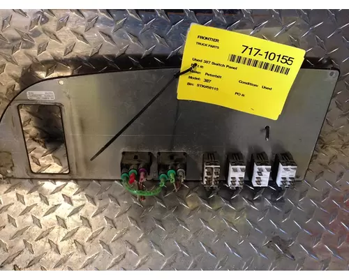 PETERBILT 387 Dash  Console Switch