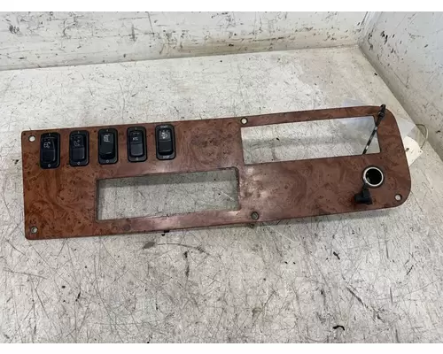 PETERBILT 387 Dash  Console Switch