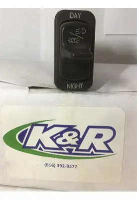 PETERBILT 387 Dash / Console Switch