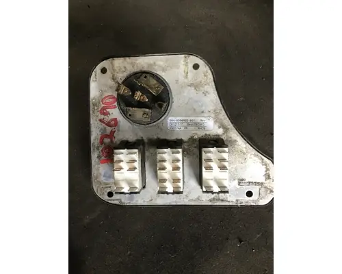 PETERBILT 387 Dash  Console Switch