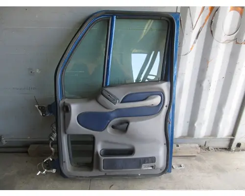 PETERBILT 387 Door Assembly, Front