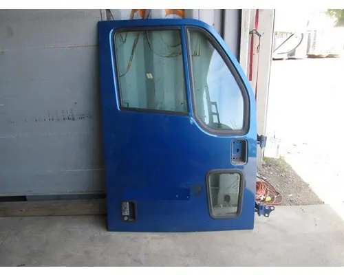 PETERBILT 387 Door Assembly, Front