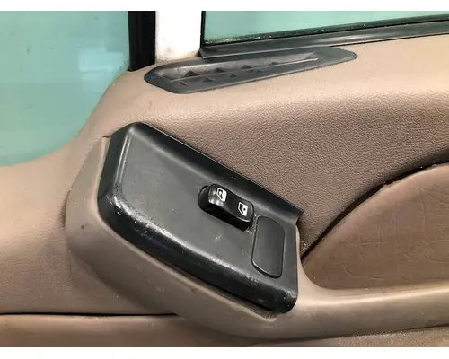 PETERBILT 387 Door Assembly, Front