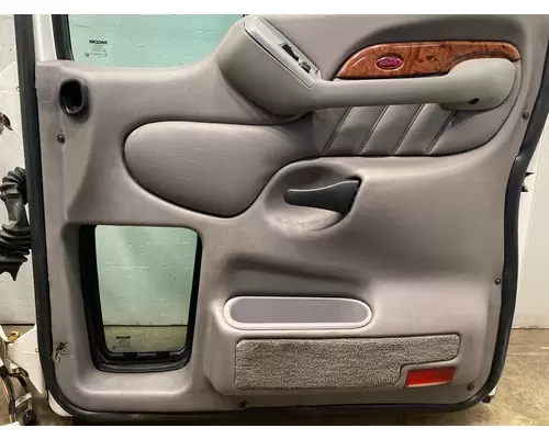 PETERBILT 387 Door Assembly, Front