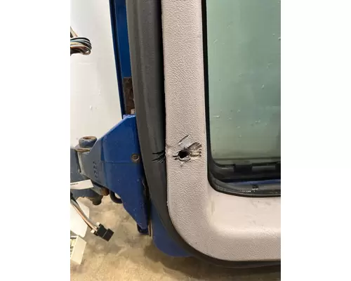 PETERBILT 387 Door Assembly, Front
