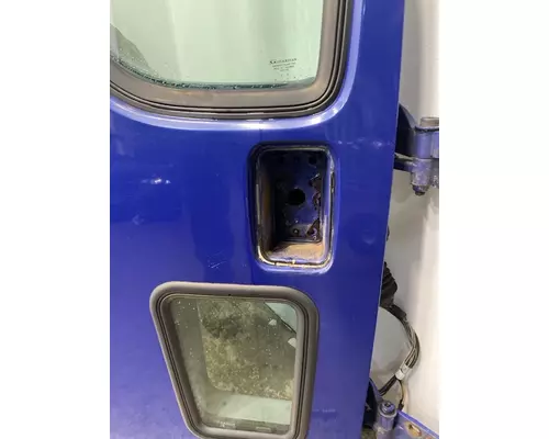 PETERBILT 387 Door Assembly, Front
