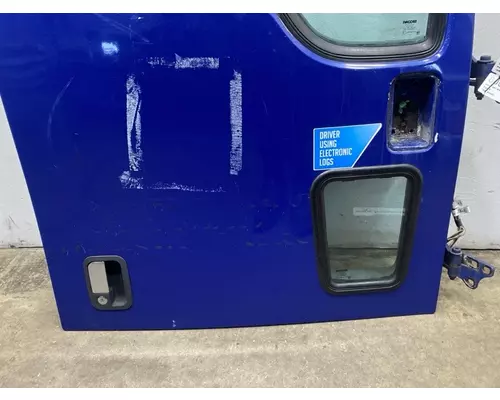 PETERBILT 387 Door Assembly, Front