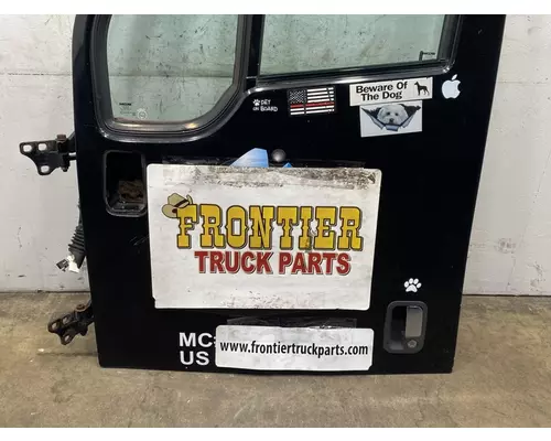 PETERBILT 387 Door Assembly, Front