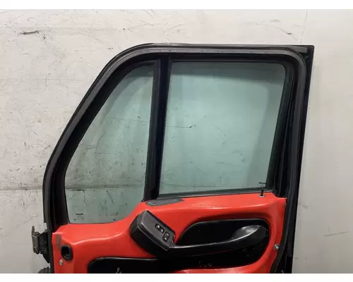 PETERBILT 387 Door Assembly, Front