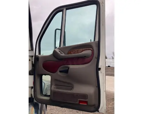 PETERBILT 387 Door Assembly, Front