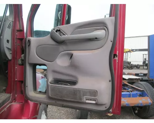 PETERBILT 387 Door Assembly, Front