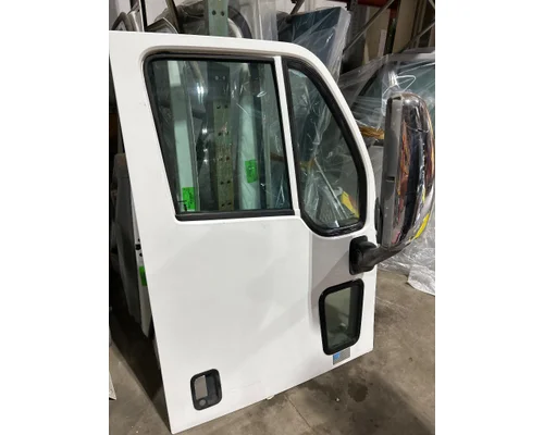 PETERBILT 387 Door Assembly, Front