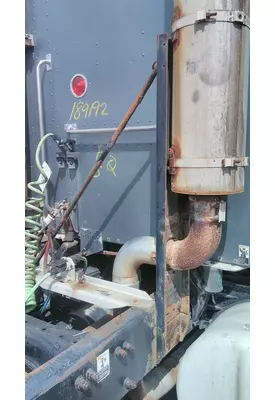 PETERBILT 387 EXHAUST/MUFFLER BRACKET