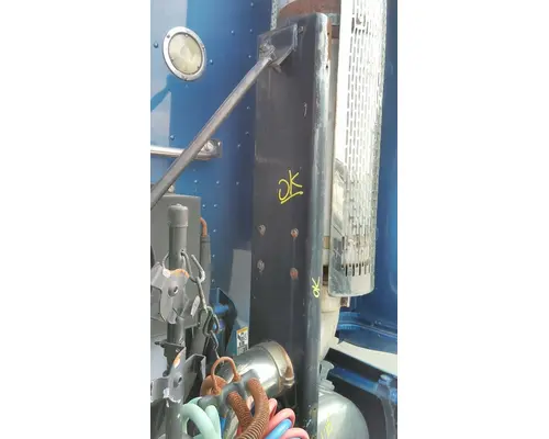 PETERBILT 387 EXHAUSTMUFFLER BRACKET