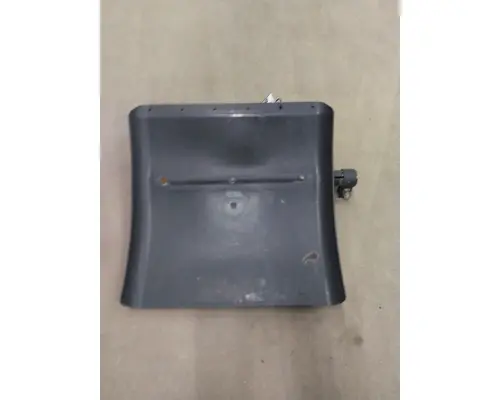 PETERBILT 387 FENDER, QUARTERHALF REAR