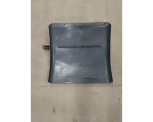 PETERBILT 387 FENDER, QUARTERHALF REAR