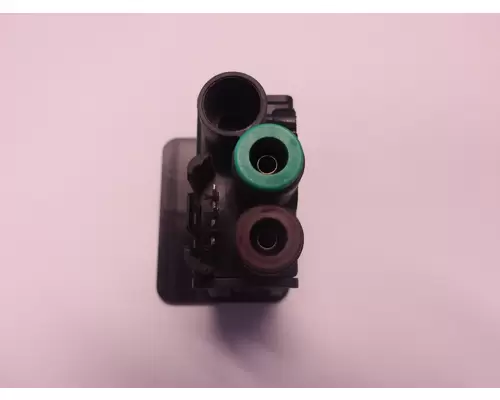PETERBILT 387 FIFTH WHEEL SLIDE SWITCH