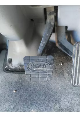 PETERBILT 387 FOOT PEDAL