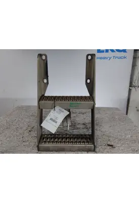 PETERBILT 387 FRAME STEP