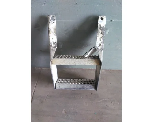 PETERBILT 387 FRAME STEP