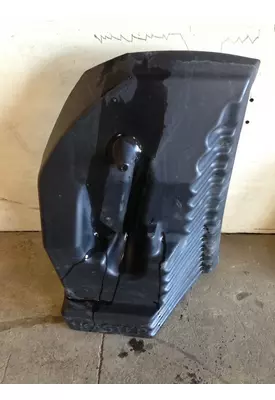 PETERBILT 387 Fender Extension